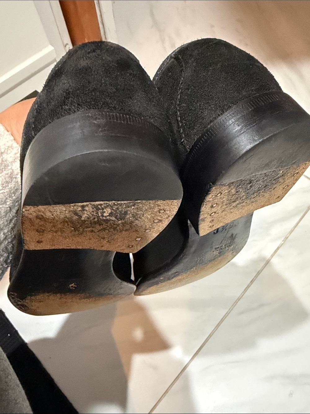 Gucci Black Suede Loafers with Silver Horse Bite Accents size 6.5 - Picture 8 of 8
